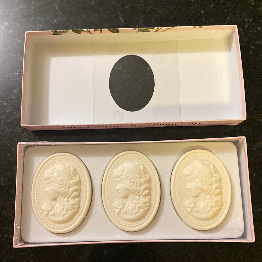 NWT Handmade Italian Soap (made in Italy)